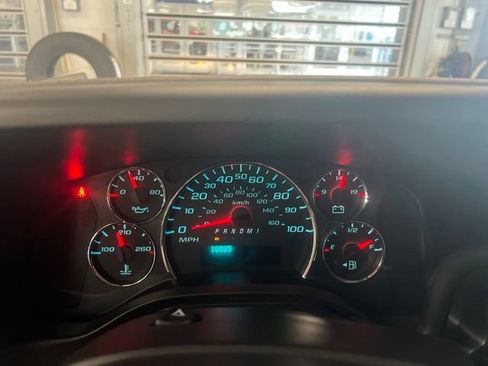 Used 2019 Chevrolet Express 2500 w/ Communications Package RWD image 15