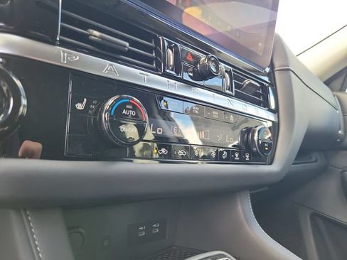 New 2026 Nissan Pathfinder SL AWD/4WD image 29