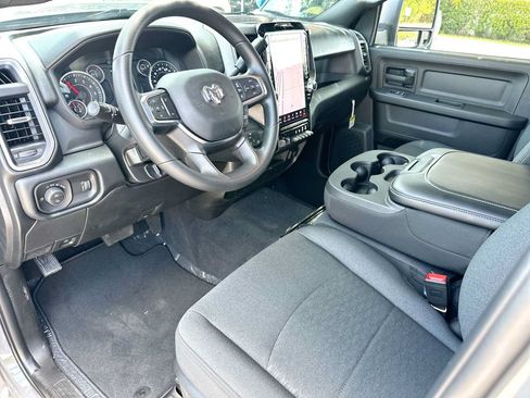 New 2026 RAM 2500 Tradesman AWD/4WD image 18