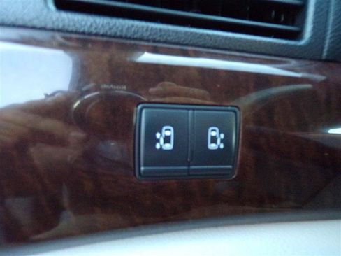 Used 2012 Nissan Quest SV w/ Value Cargo Pkg image 29