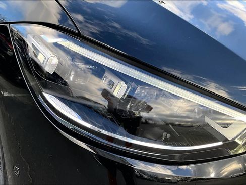 Used 2022 Mercedes-Benz S 500 4MATIC w/ AMG Line Package image 27