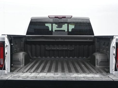 Used 2022 GMC Sierra 1500 Denali w/ Denali Reserve Package RWD image 15