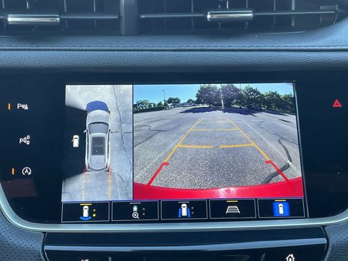 Used 2024 Cadillac XT5 Sportv w/ Technology Package AWD/4WD image 28