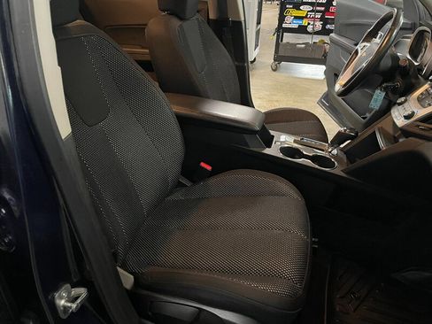 Used 2016 Chevrolet Equinox LT w/ LT Convenience Package image 16