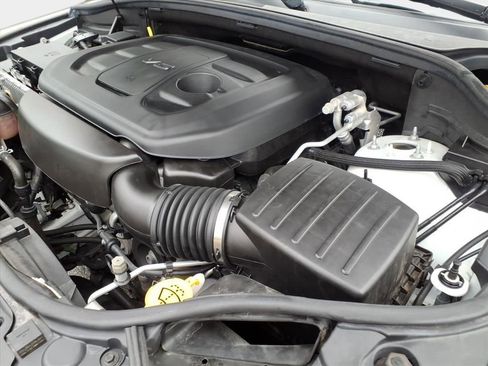 Used 2019 Jeep Grand Cherokee Laredo image 30