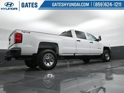 Used 2017 Chevrolet Silverado 3500 W/T AWD/4WD image 34