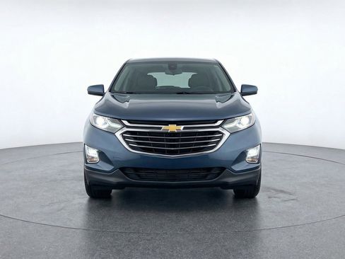 Used 2025 Chevrolet Equinox LT image 2