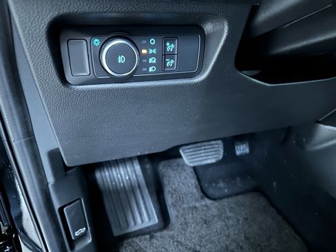 New 2025 Ford Ranger XLT w/ Equipment Group 301A High image 29