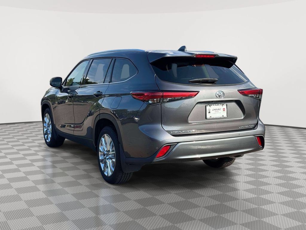 Used 2023 Toyota Highlander Limited AWD/4WD image 5