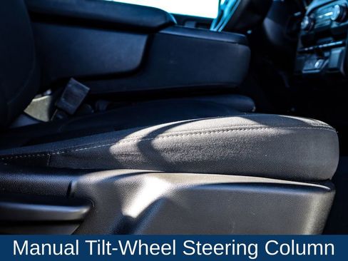 Used 2024 Chevrolet Silverado 2500 Custom image 16