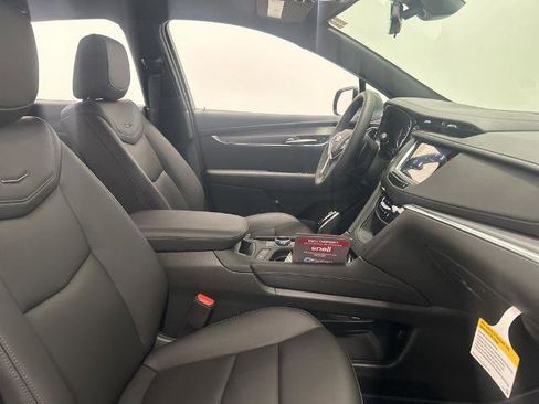 New 2026 Cadillac XT5 Luxury AWD/4WD image 14