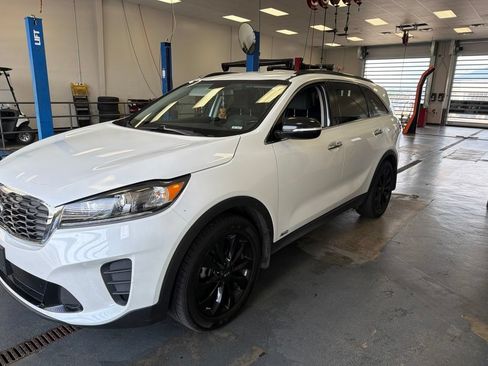 Used 2020 Kia Sorento S AWD/4WD image 4