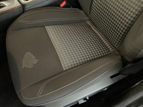 Used 2023 Dodge Charger SXT RWD image 25
