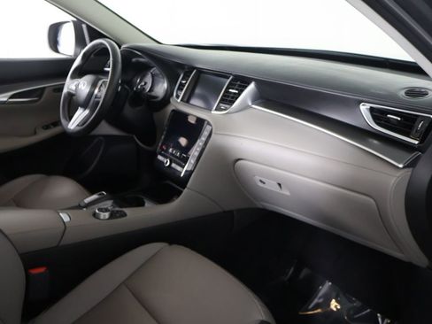 Used 2023 INFINITI QX50 Luxe AWD/4WD image 31