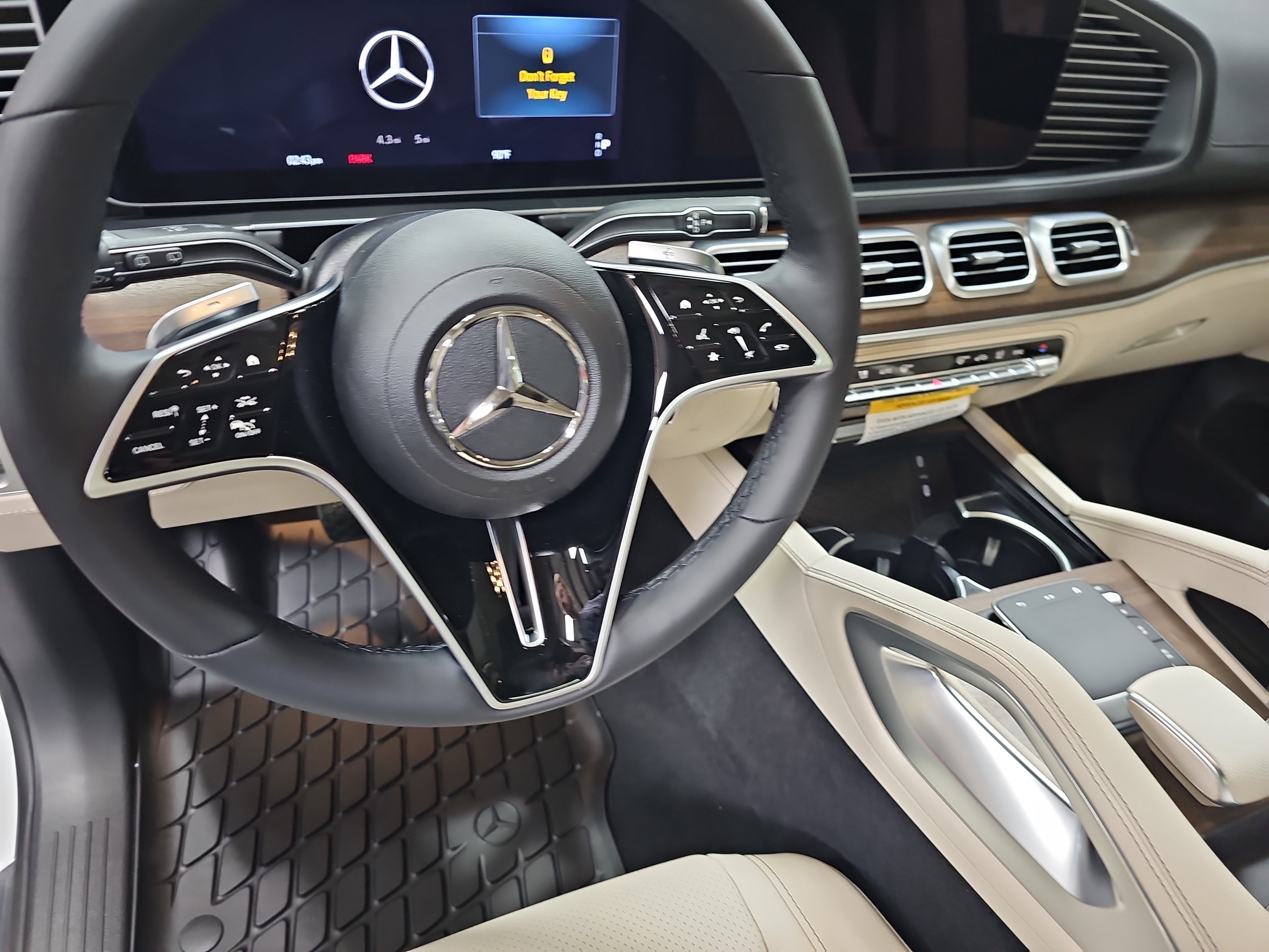 New 2026 Mercedes-Benz GLE 450 4MATIC image 17