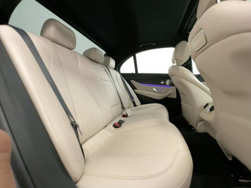 Used 2018 Mercedes-Benz E 300 4MATIC image 26