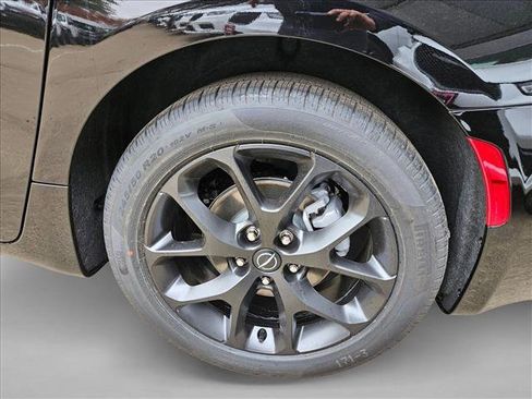 New 2026 Chrysler Pacifica Limited w/ S Appearance Package image 10