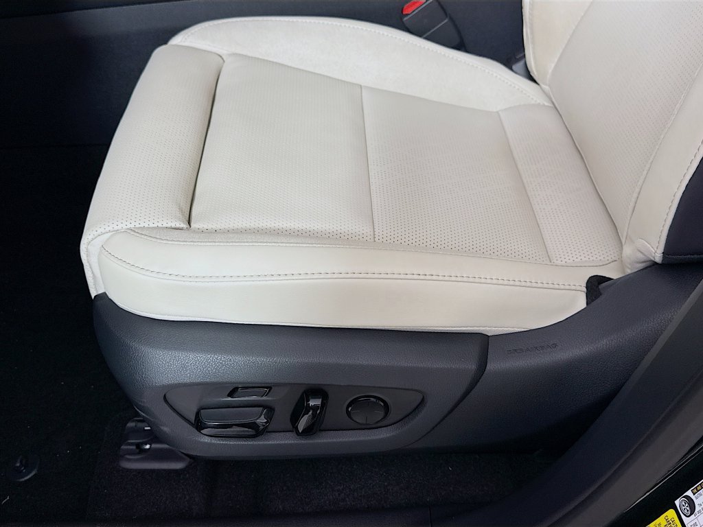Certified 2026 Lexus RX 450h AWD w/ Convenience Package image 21