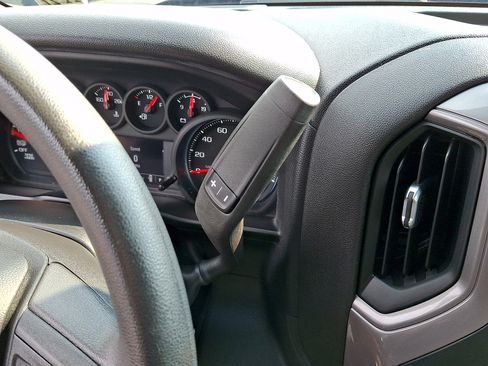 Used 2022 Chevrolet Silverado 1500 Custom w/ LPO, Dark Essentials Package AWD/4WD image 15
