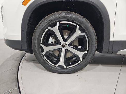 New 2026 Volkswagen Tiguan SE image 26