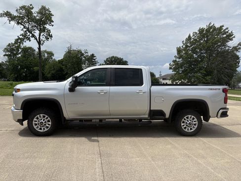 Used 2023 Chevrolet Silverado 2500 LT w/ Convenience Package AWD/4WD image 21