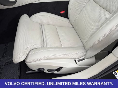 Certified 2025 Volvo V90 B6 Cross Country Ultra AWD/4WD image 28
