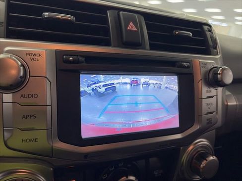 Used 2017 Toyota 4Runner SR5 AWD/4WD image 22