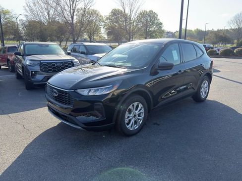 New 2026 Ford Escape Active FWD image 3