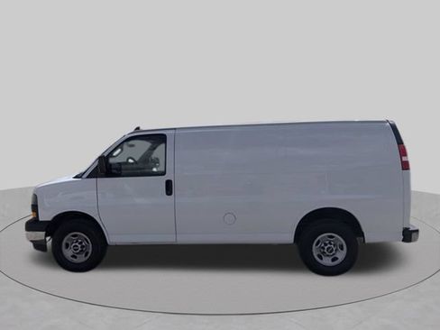 Used 2021 GMC Savana 2500 w/ Driver Convenience Package RWD image 5