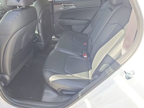 New 2026 Kia Sportage EX FWD image 17