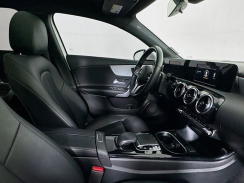 Used 2019 Mercedes-Benz A 220 image 27
