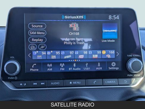 Used 2025 Nissan Sentra SV image 17