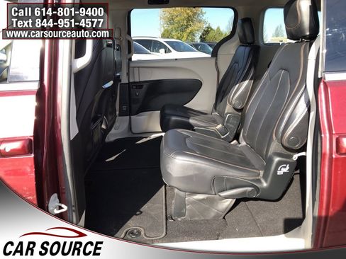 Used 2018 Chrysler Pacifica Touring-L Plus w/ Advanced Safetytec Group image 25