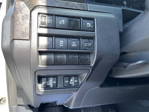 Used 2024 Toyota Tacoma Limited image 13