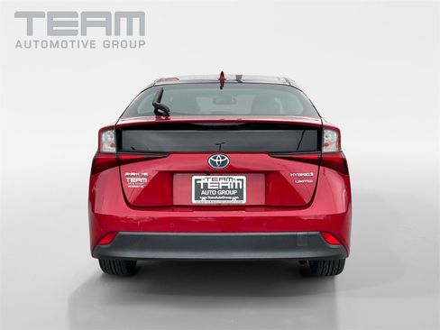 Used 2020 Toyota Prius L Eco image 6
