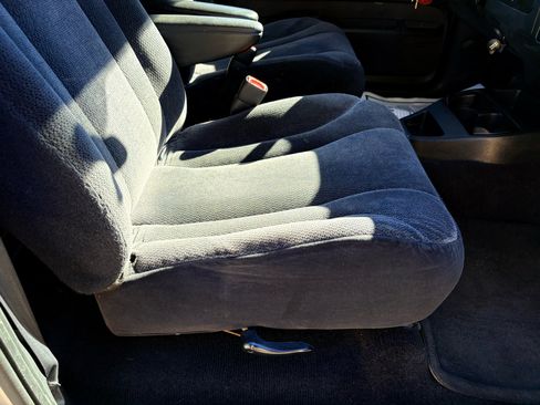 Used 2004 Dodge Dakota Club Cab 2WD w/ Tire & Handling Group image 30