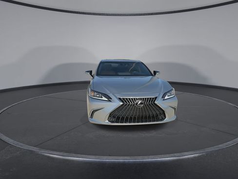 Used 2022 Lexus ES 350 w/ Accessory Package 2 FWD image 3