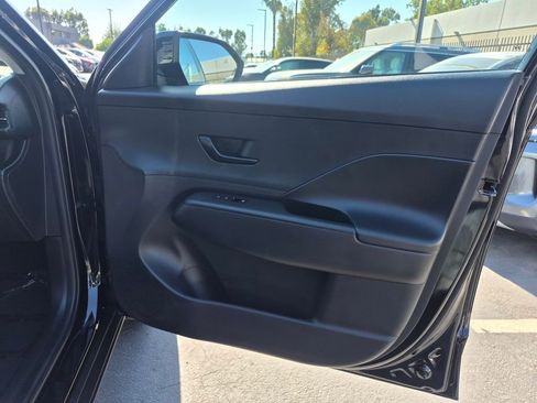 Used 2026 Hyundai Kona SE FWD image 23
