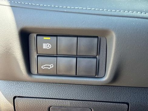 Used 2026 Toyota Highlander XLE AWD/4WD image 26