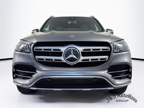 Used 2023 Mercedes-Benz GLS 450 4MATIC w/ AMG Line Exterior image 2