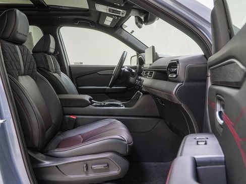 New 2026 Honda Pilot Black Edition image 36