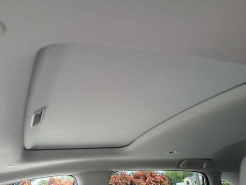 New 2027 Honda HR-V EX-L image 17