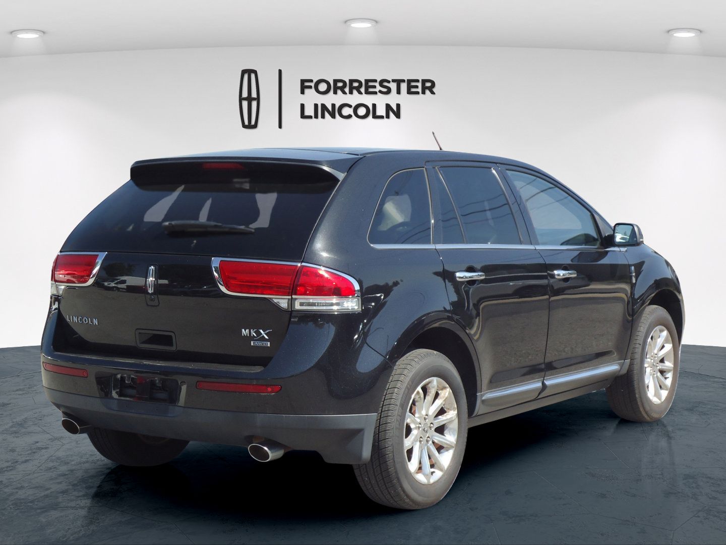 Used 2013 Lincoln MKX AWD image 3