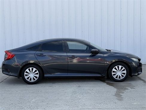 Used 2018 Honda Civic LX image 3