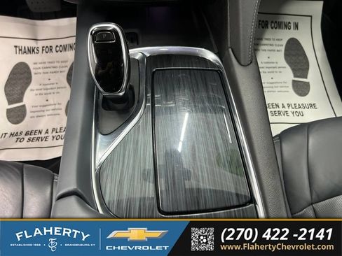 Used 2018 Buick Enclave Premium w/ LPO, Hit The Road Package AWD/4WD image 33