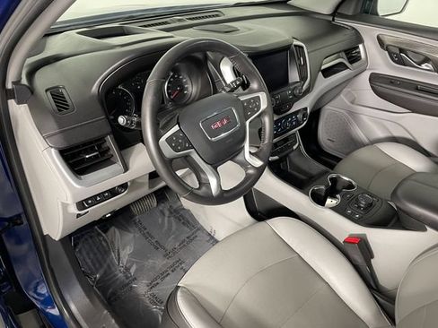Certified 2022 GMC Terrain SLT w/ Infotainment Package II FWD image 3