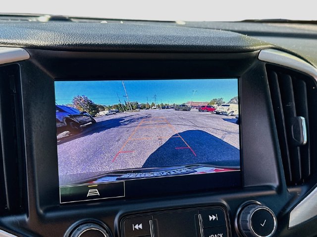 Used 2024 GMC Terrain SLT AWD/4WD image 13