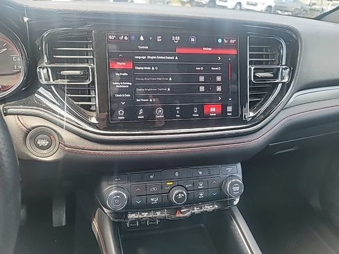 Used 2025 Dodge Durango GT RWD image 15