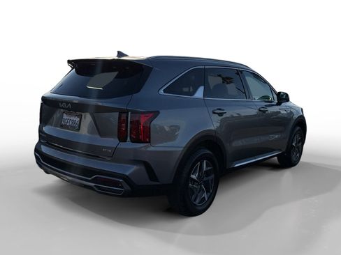 Used 2023 Kia Sorento EX image 5