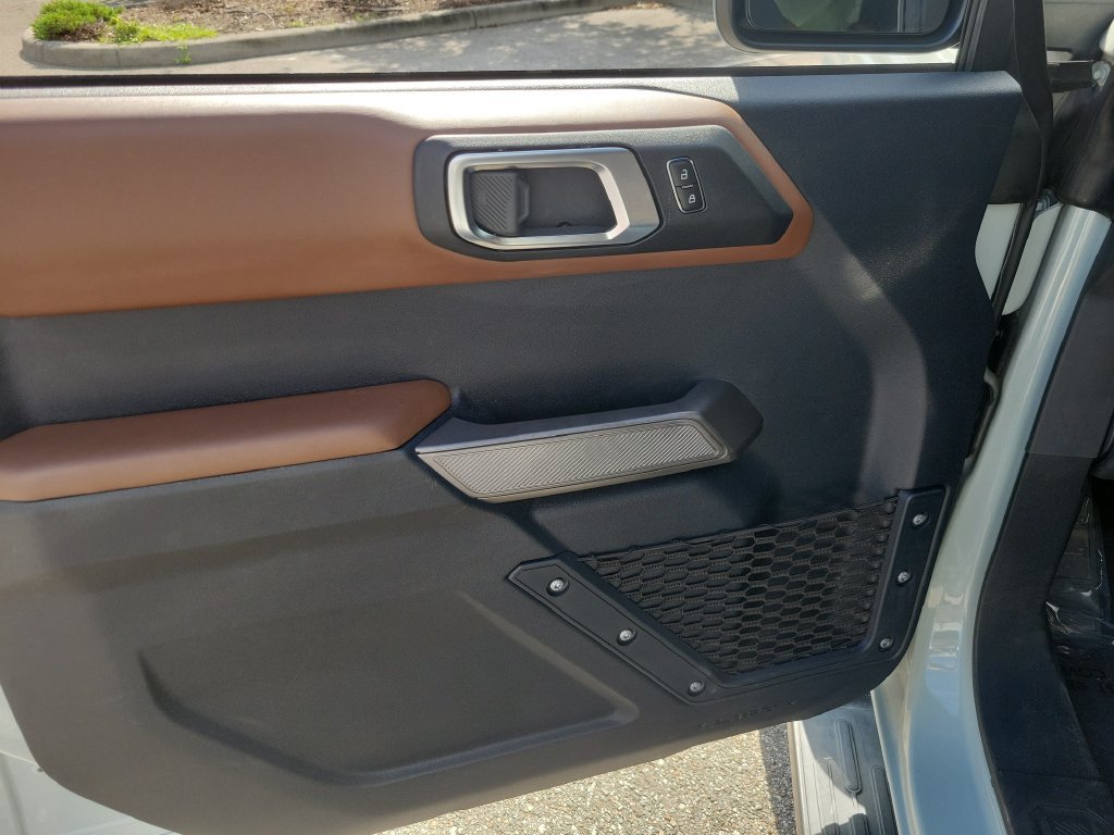 Used 2023 Ford Bronco Outer Banks AWD/4WD image 8